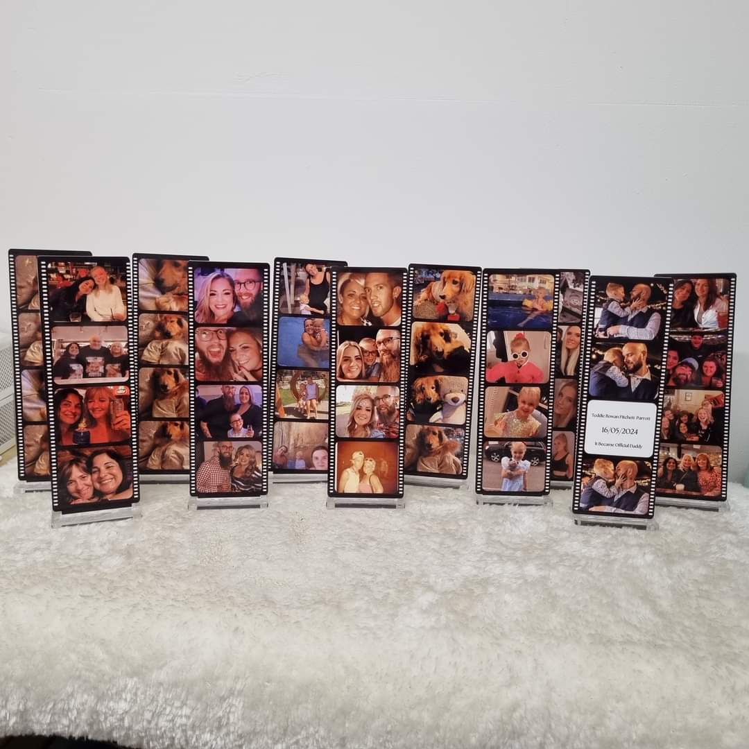 Acrylic Polaroid stand