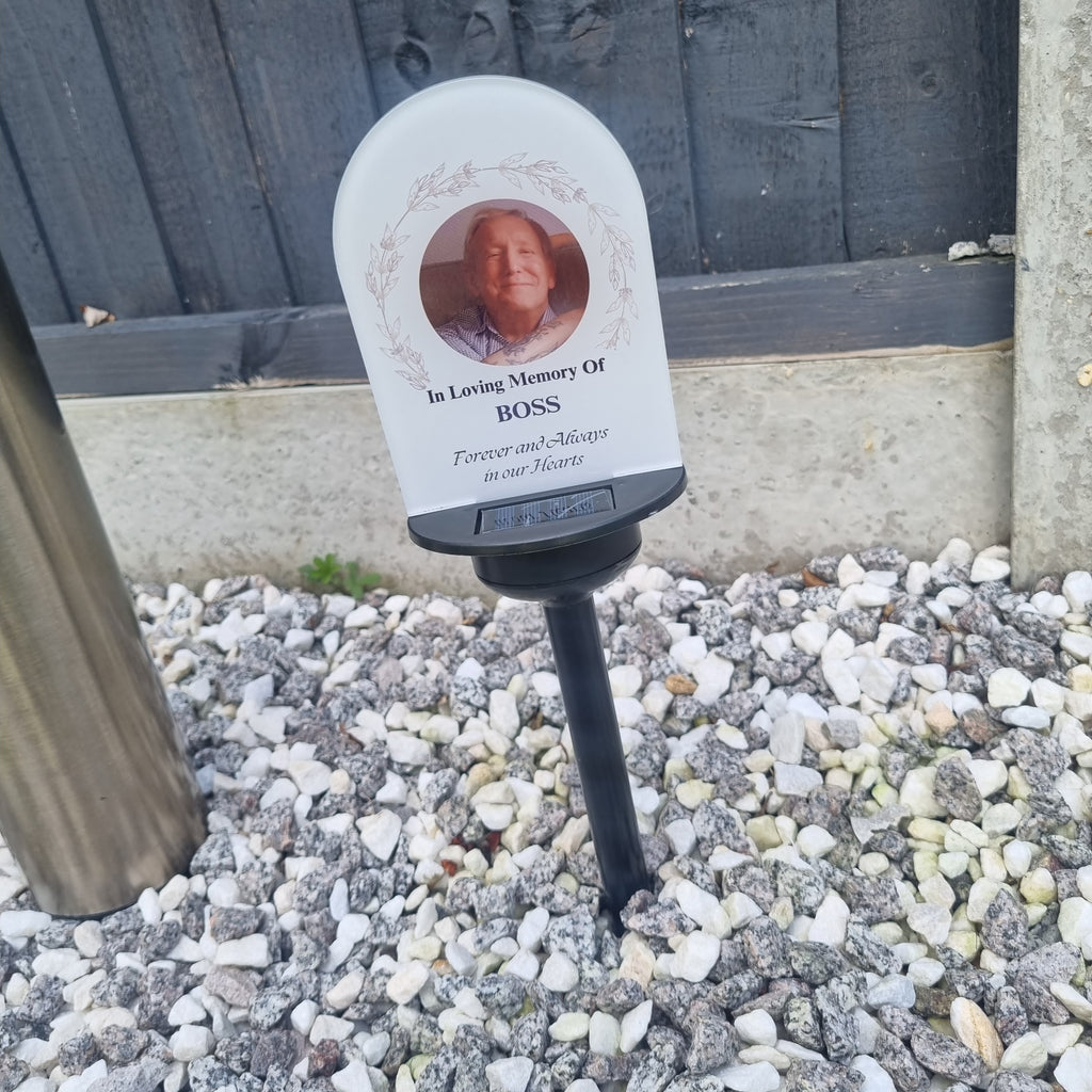 Solar grave memorial plaque