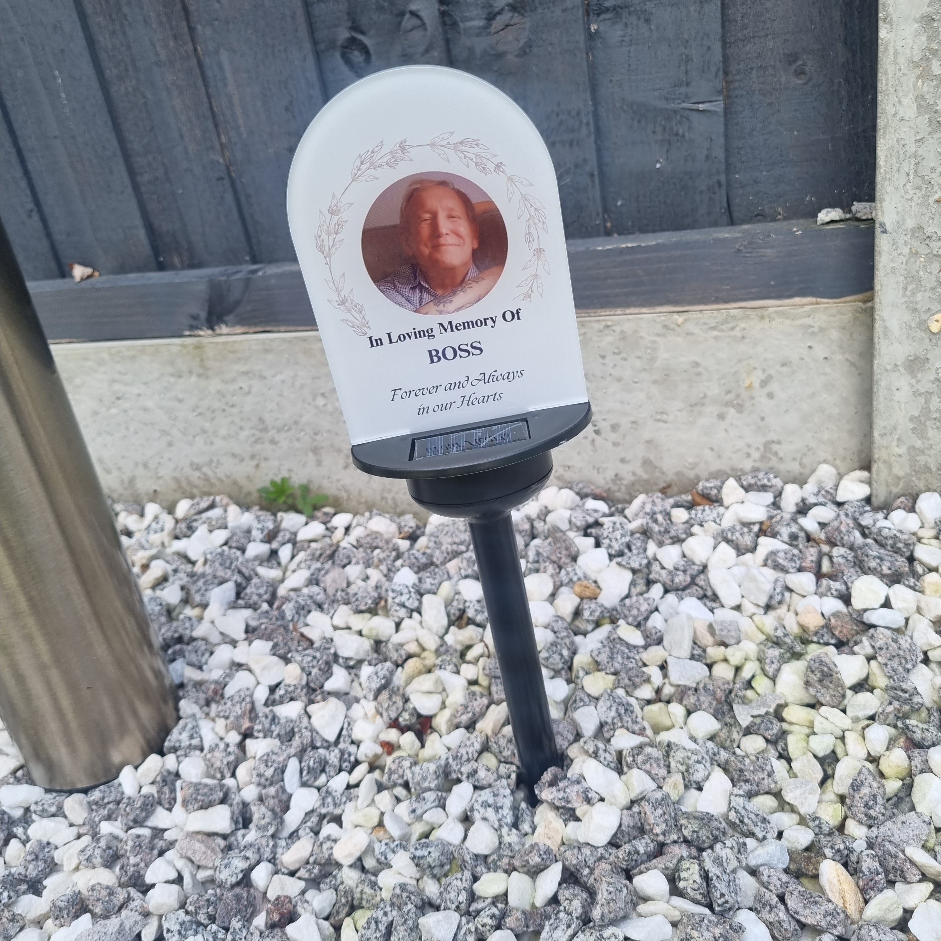 Solar grave memorial plaque