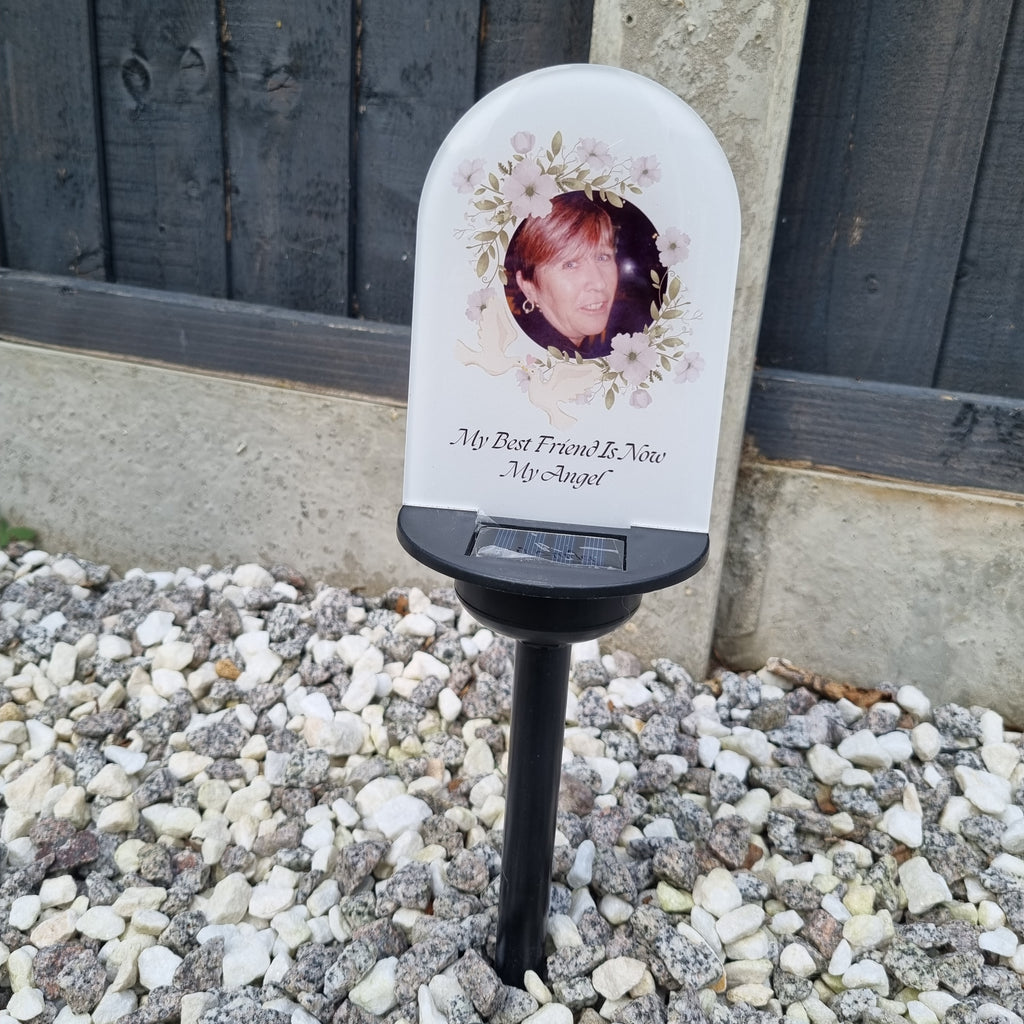 Solar grave memorial plaque