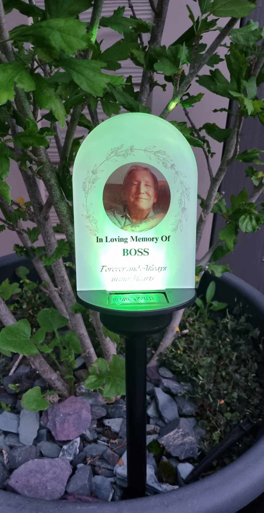Solar grave memorial plaque